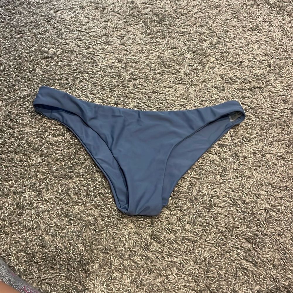 Cheeky bikini bottoms